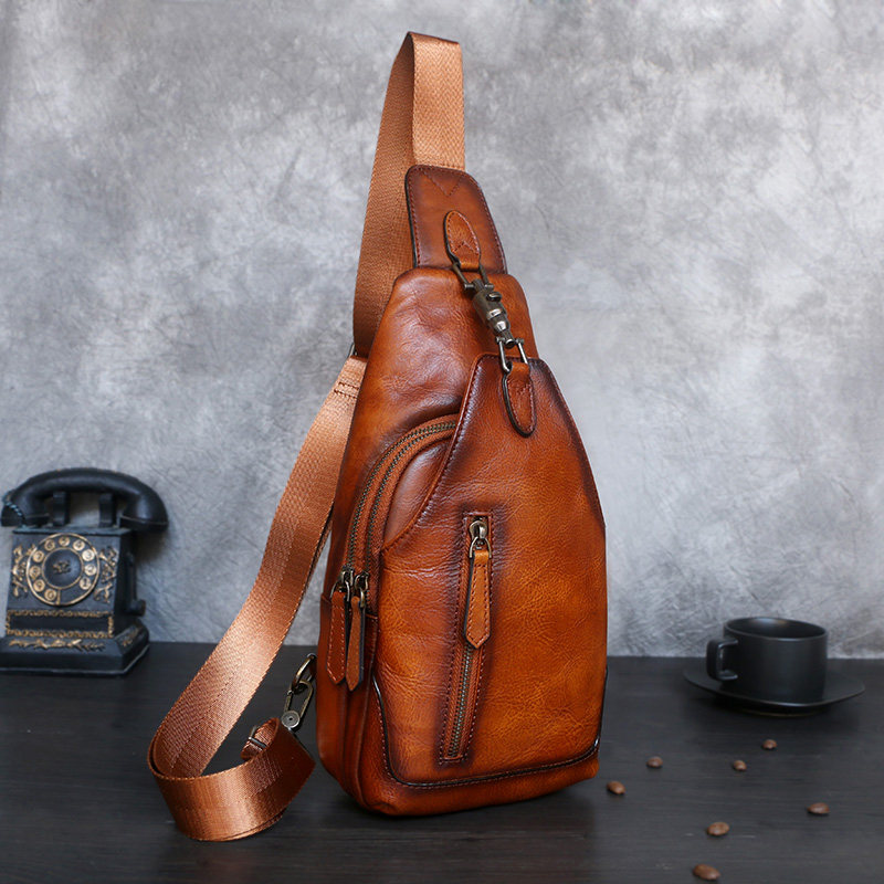 Men's breast leather new retro leather bag bag bag bag bag skinkbag skinkbag bag bag