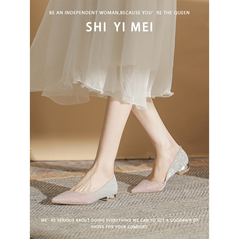 Gradient Crystal Shoes, Pointed Toe, Flat-Soled Bridal Shoes for Women, 2026 New Style, Xiuhe Wedding Shoes, Can Be Worn Casually as Bridesmaid Shoes Gradient Crystal Shoes, Pointed Toe, Flat-Soled Bridal Shoes for Women, 2026 New Style, Xiuhe Wedding Shoes, Can Be Worn Casually as Bridesmaid Shoes