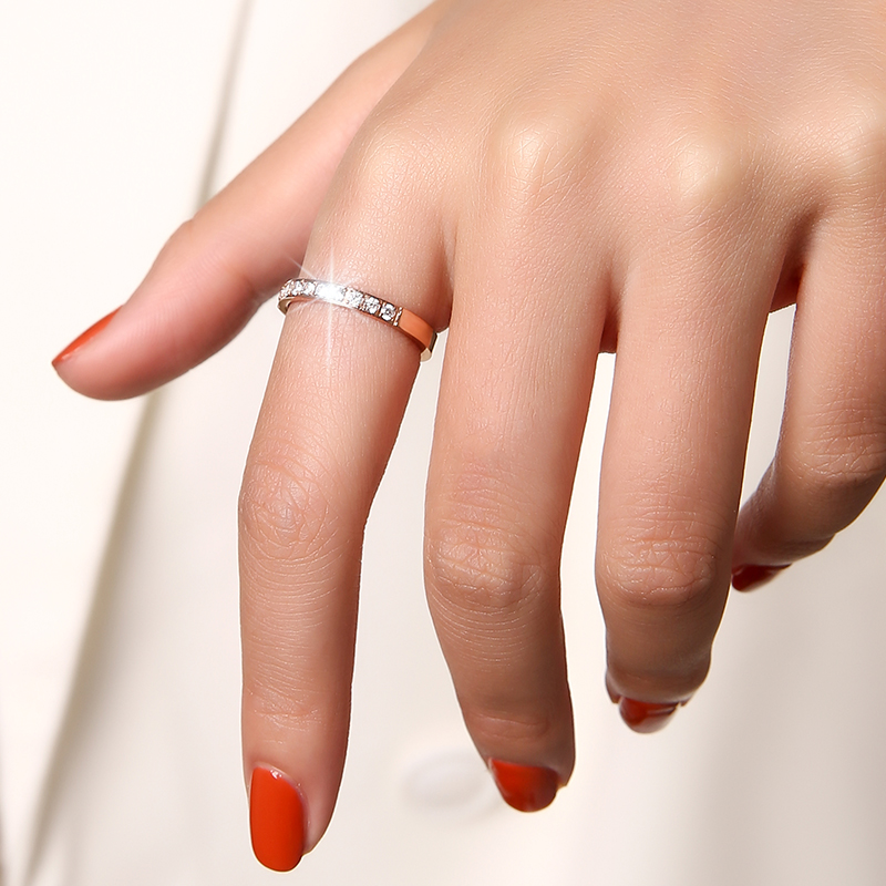 Small row diamond ring Female fashion personality Korean version titanium steel net red ring tail ring female pinky 18k gold does not fade