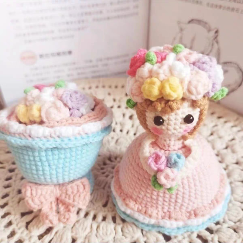 Handmade Knitted Bouquet Doll DIY Handmade Crochet Bridal Bouquet Transformed into a Flip Book Wedding Decoration ins Style Ornament