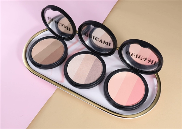 GUICAMI Art Class Ba màu Highlight Blush Sửa chữa Phấn má Ba trong Một Sửa chữa Tấm Side Shadow Nose Shadow - Bột nén