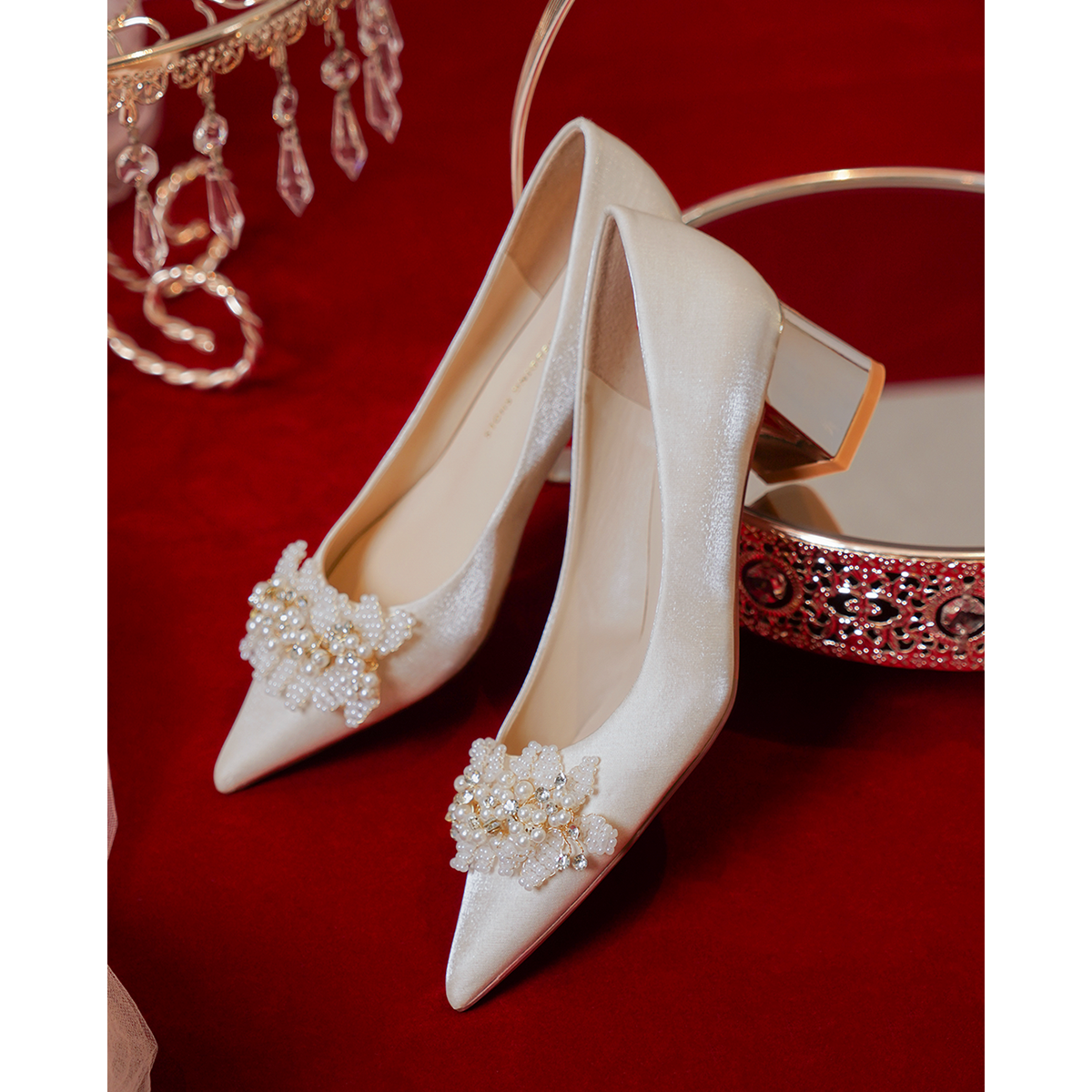 MeQueen Married Shoes Woman Xiuhe Wedding Dress Wearing Two Rough Bride Shoes Pregnant Woman Bride Bride Shoes French Heels