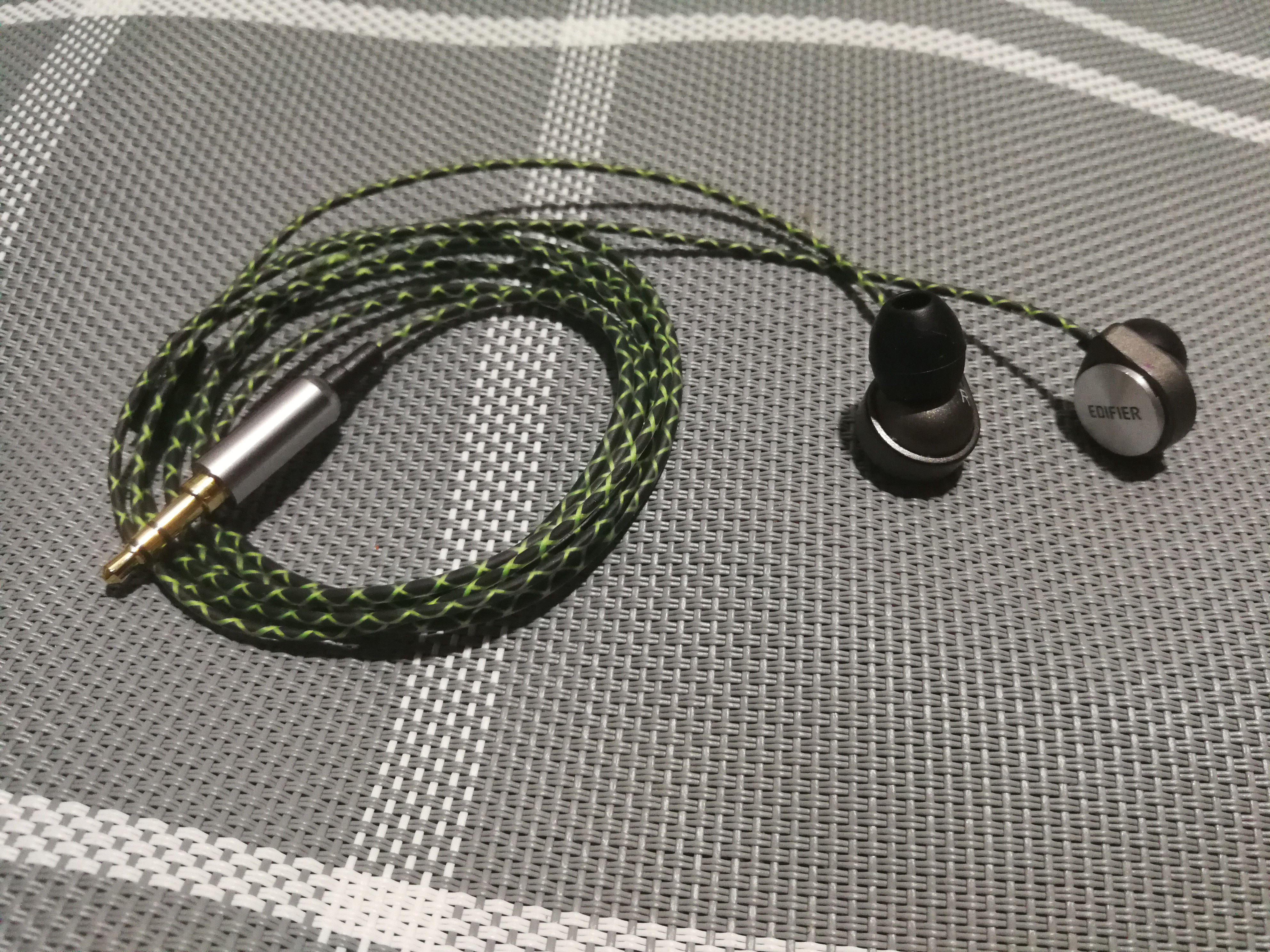 Edifier Edifier H297 headphone repair, change line, change plug, unit upgrade and transformation, one side does not ring