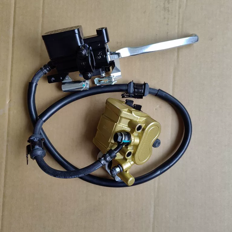 Подходит к новым континентам Honda SDH125T-/31/36/37EX Flying Dream DIO Crack NX передний тормоз верхний насос насоса вниз