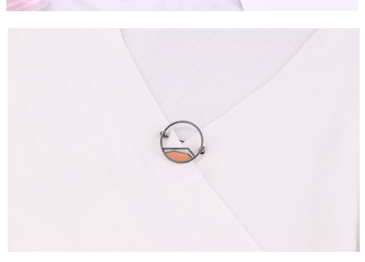 Hàn Quốc áo chống ánh sáng ngọc trai phụ nữ áo len cardigan đơn giản hình học ngọc trai pin trâm lụa khăn quàng phụ kiện khóa huy hiệu đảng cài áo