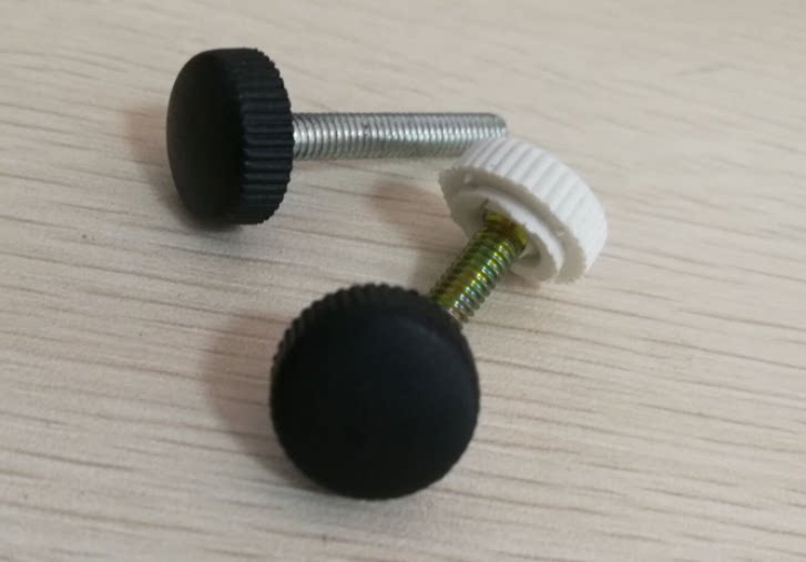 White glue black rubber hand twisted plastic host shell hand screw M4 * 8 10 12 12 20 20 22 25 30 35 40