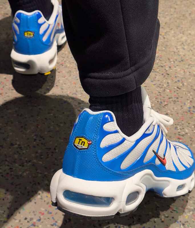 Nike Men's Air Max Plus Tn Shoes Classic Retro Air-Cushioned Casual Shoes Dm0032-107 Nike Men's Air Max Plus Tn Shoes Classic Retro Air-Cushioned Casual Shoes Dm0032-107