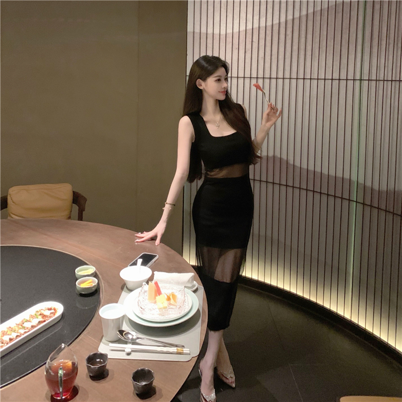 Black Knitted Vest Dress for Women, New Summer Design, Gentle Sleeveless Splicing, Sexy Hip-Hugging Long Skirt