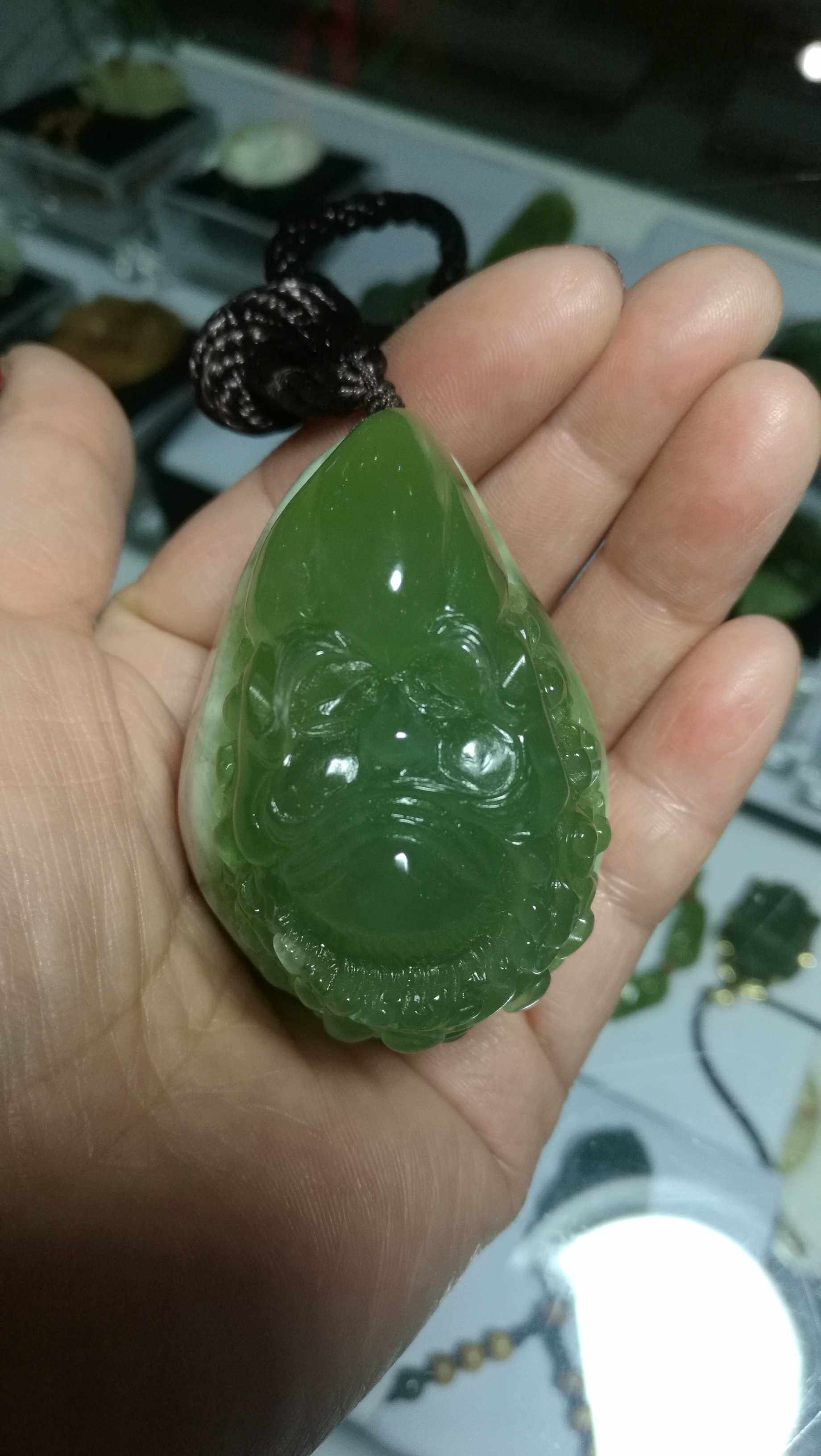 Natural 180 green sheet hands pieces Damo Yujia green material meditatively mindful hand