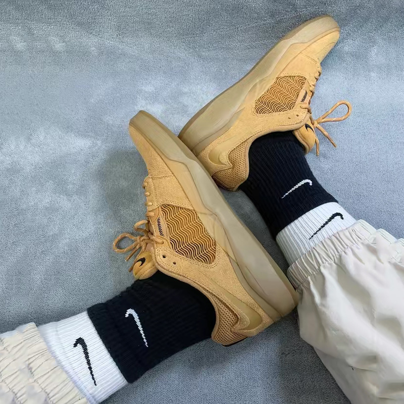 Nike Sb Ishod Collaboration Wheat Small Swoosh Men's Low-Top Sports Casual Sneakers Dc7232-200