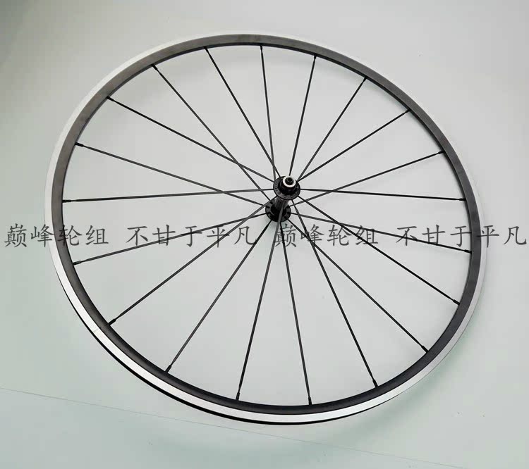 Roues de vélo cyclisme sur route - Ref 2367395 Image 7