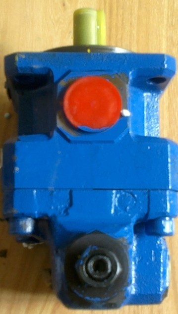 Internal meshing gear pump with overflow valve GPA1-2-EK1-20R