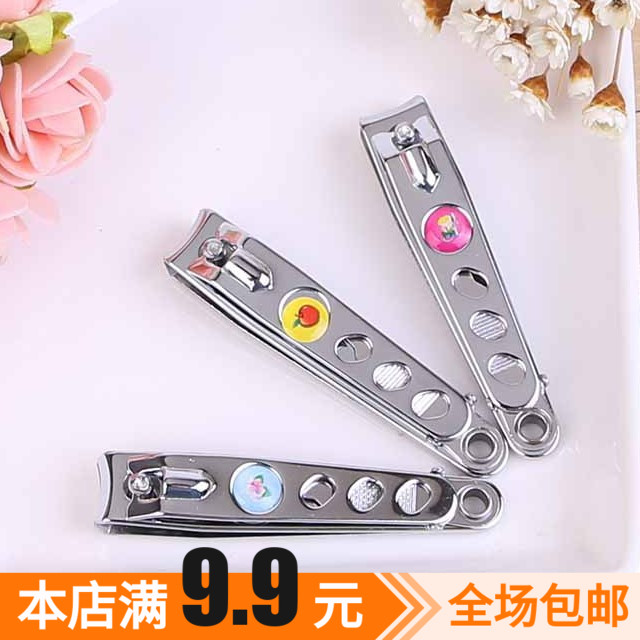 Handle-tapping fingernail clamp with digging ear spoon household portable stainless steel nail cut
