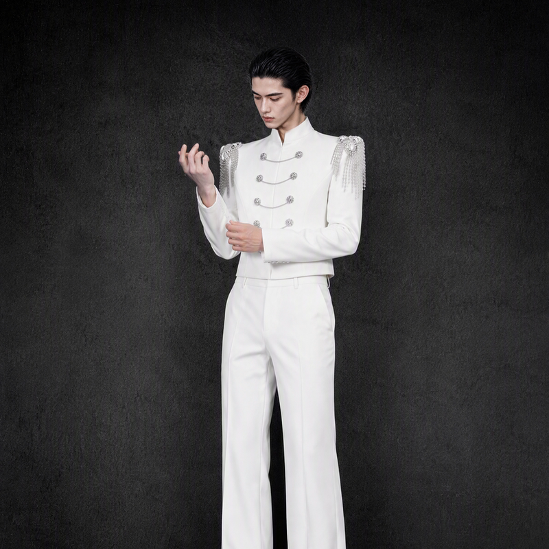 Fredomzone【Saint Judge】Wide-Shouldered, Narrow-Waisted Short Suit with Celebrity-Inspired Design, Waist-Cinching, Slim-Fit Performance Suit for Men