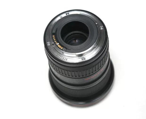 Canon 16-35mm f / 2.8L II USM Big Three thế hệ thứ hai kích thước đầy đủ SLR ống kính zoom góc rộng - Máy ảnh SLR