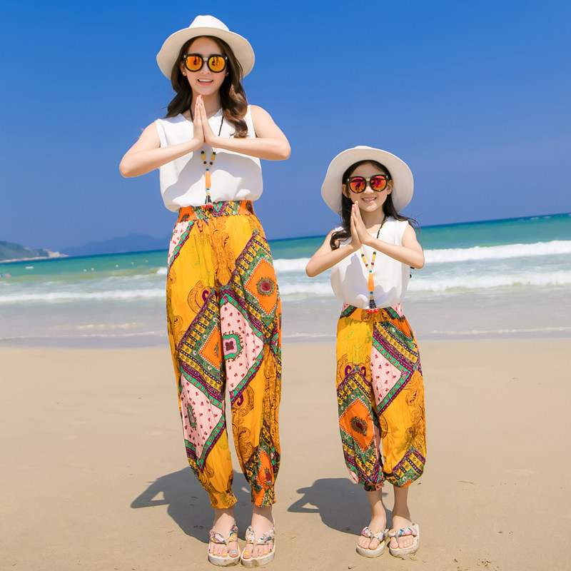 Mother women's set 2021 summer parent-child outfit A family of three four seaside holiday slim bloomers beach pants