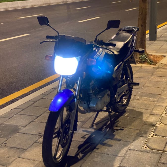 Led Motorcycle Headlight 12V to 60V Super Bright Double Claw Front Light Suitable for Dongsheng Brand Electric Vehicles