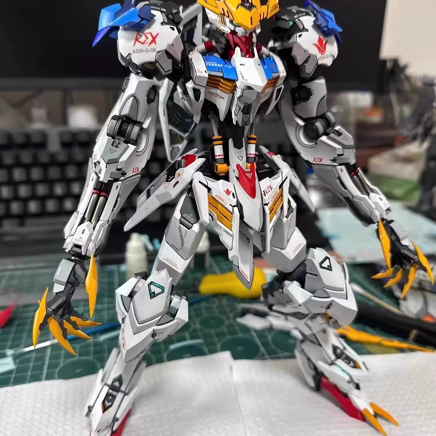 SGK re -engraved labzero 1/100 Barbatos Emperor Emperor Wolf King 2.0 GK changes