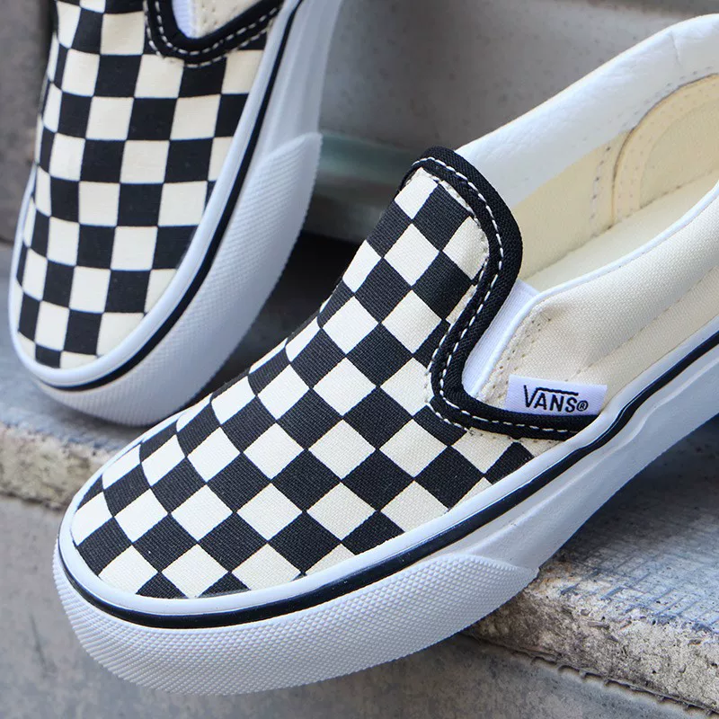 Vans, universal chess, family style
