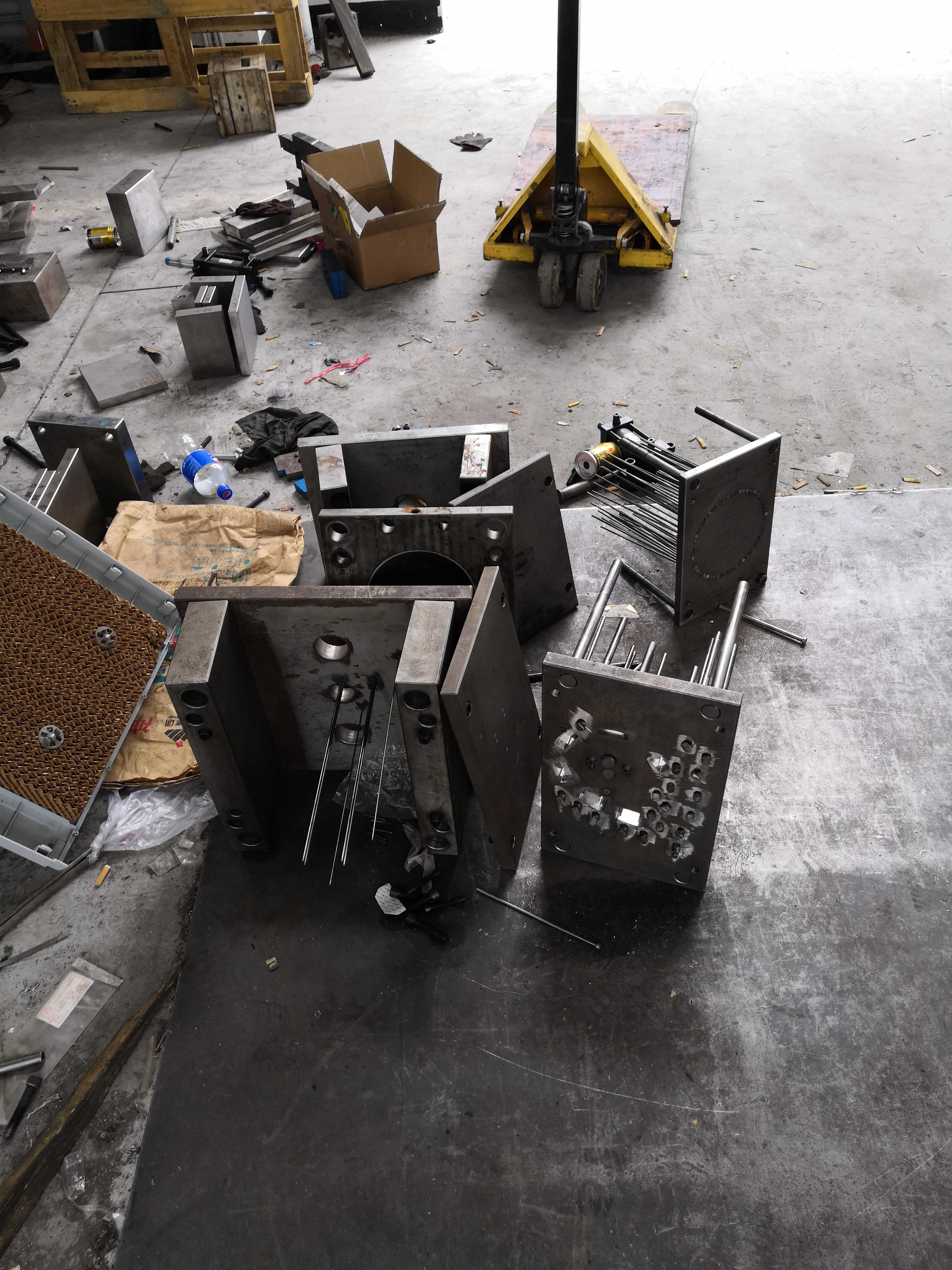plastic mold