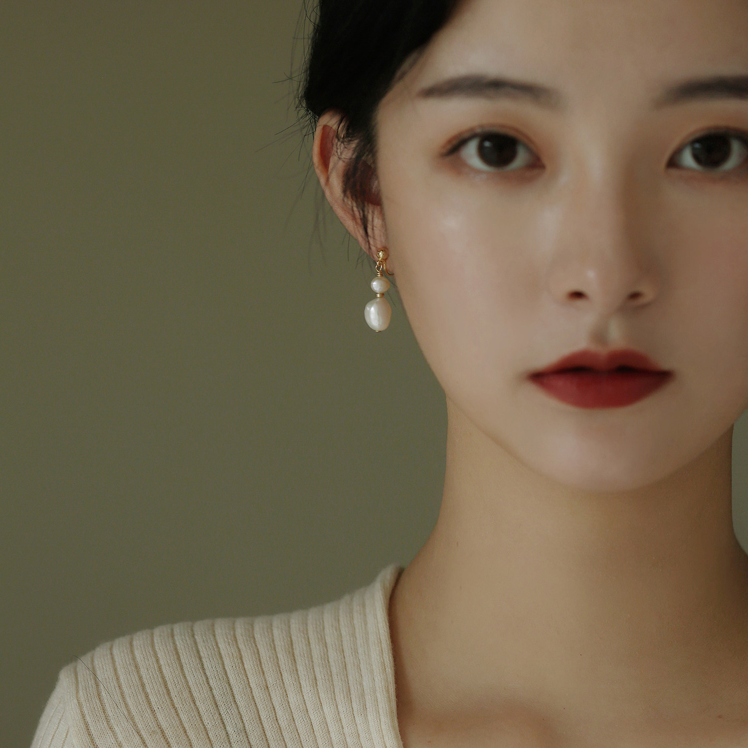 Pearl ear clip women's earless fringe earrings cold wind mosquito coil disc ear clip high-grade sense of luxury vintage earrings