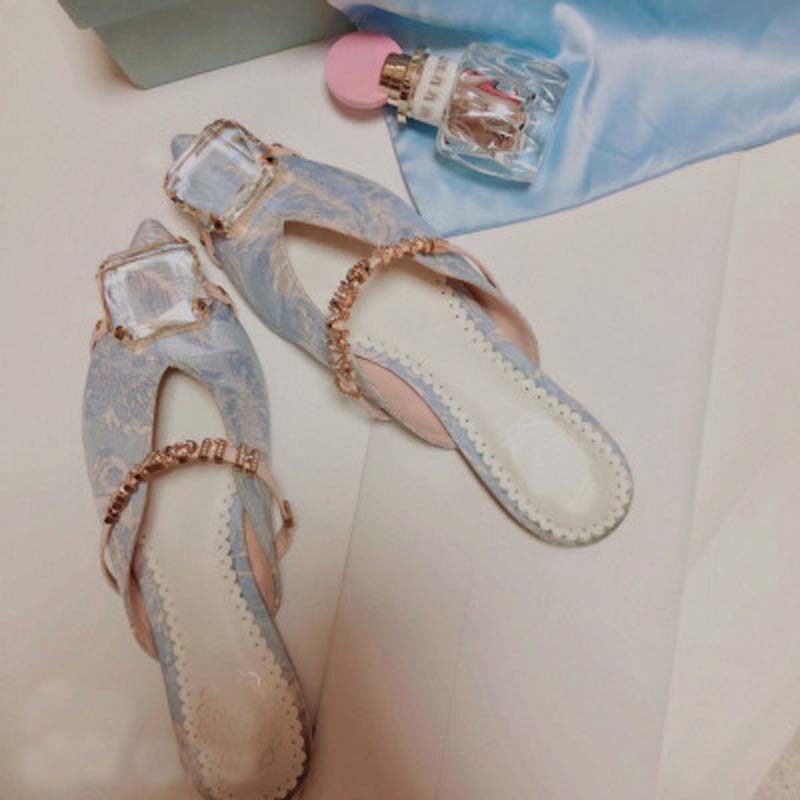 2022 Early Spring New Leather Baotou Sandal Sandals Pointy Flat Bottom Water Drill Letters Buckle Half Slippers Small Crowdsourced Shoes