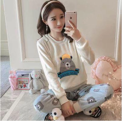 Mùa xuân và mùa thu ít phụ nữ đồ ngủ dài tay phụ nữ mùa thu flannel Phiên bản Hàn Quốc có thể được mặc bên ngoài san hô lông cừu phù hợp với dịch vụ nhà bộ mặc nhà trung niên