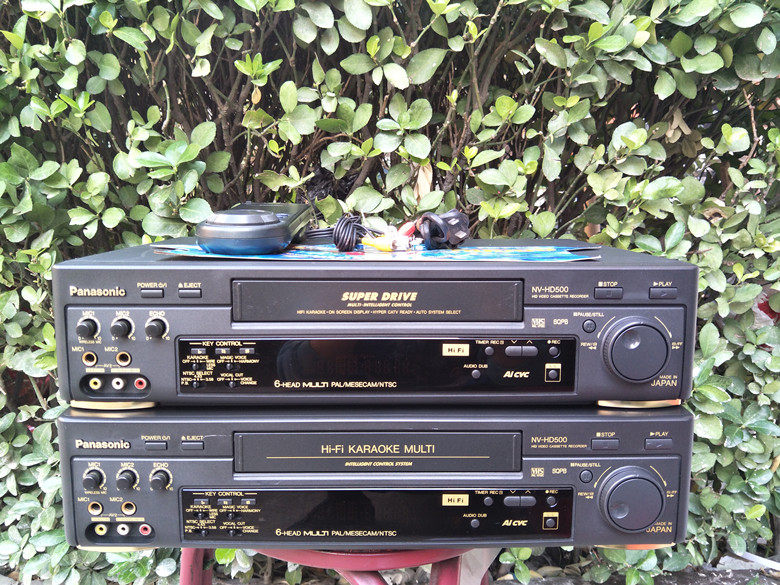 Second-hand original installed Panasonic HD500 Old Video Machine VHS recorders can play SVHS video