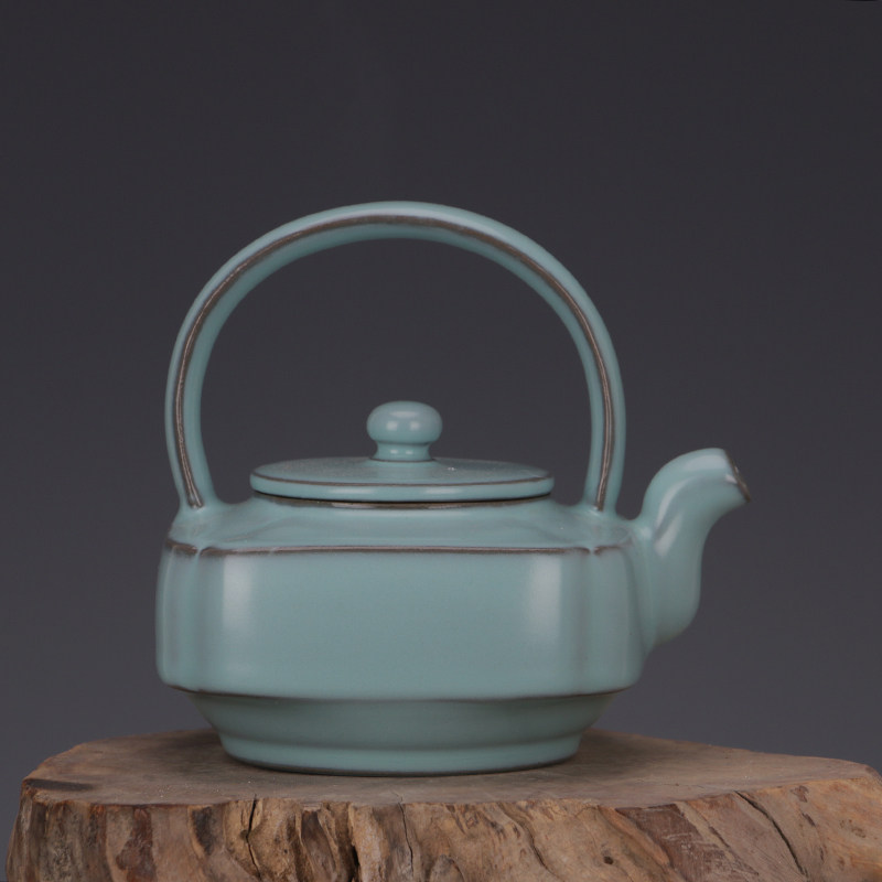 宋汝窑蓝釉琮宁元年皇宋宫御制款提梁壶：仿古瓷器的艺术之美-仿古瓷器