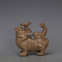 Song Dynasty Yu Gefa Ge kiln porcelain mythical beast oil lamp ornaments antique second-hand nails Qingliang Temple fired antiques