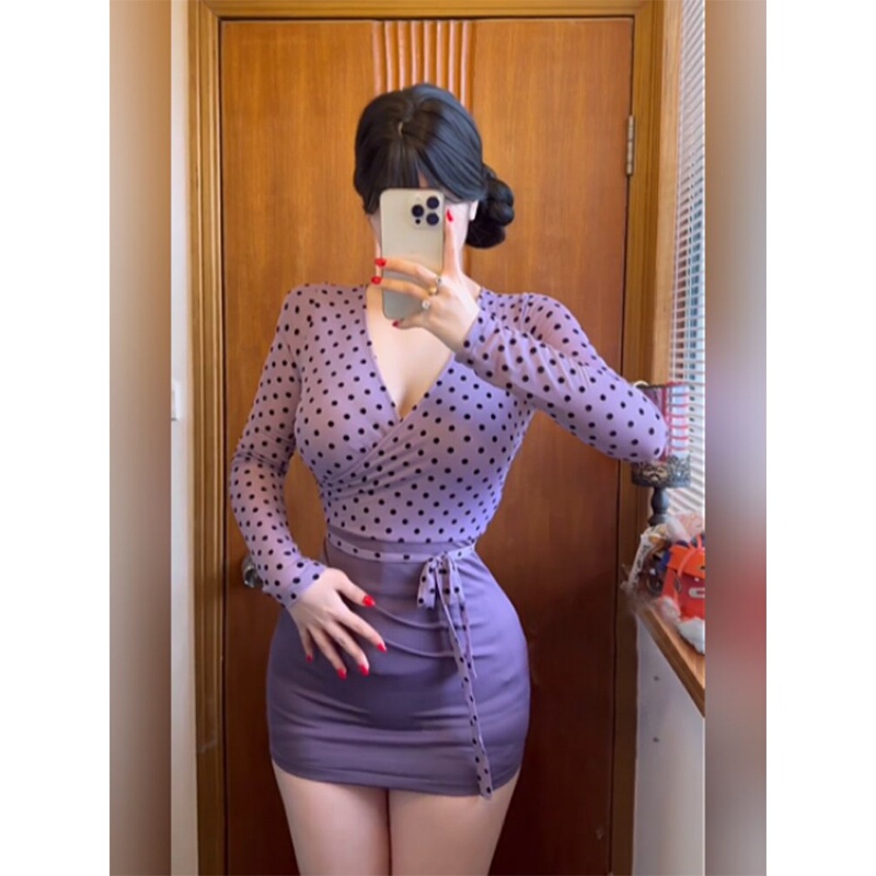 150kg Plus Size French Style Mature and Sexy Cross V-Neck Polka Dot Faux Two-Piece Design Bodycon Skirt 150kg Plus Size French Style Mature and Sexy Cross V-Neck Polka Dot Faux Two-Piece Design Bodycon Skirt