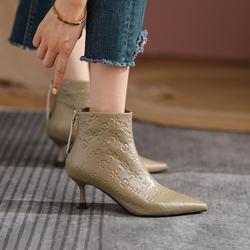 Fan-style small short boot female pointed autumn winter 2022 new genuine leather high heel spring autumn single boots temperament fine heel nude boots