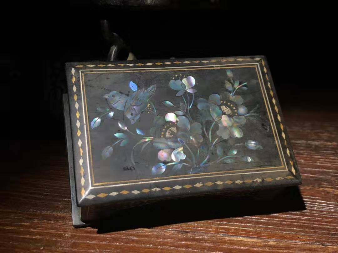 Folk handicraft Luodian lacquer jewelry box