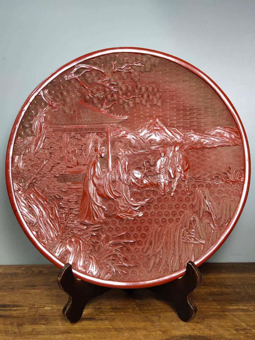 Folk Collection Old Censored Red Lacquer Ware of the West Box Remembering Night Visit Screen Home Swing?? Diameter 37 cm in diameter.