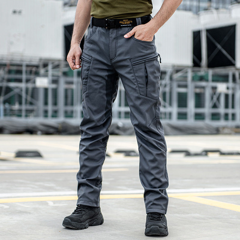 Autumn and winter loose stretch tactical soft shell pants men's fleece warm and windproof waterproof outdoor multi-pocket cargo pants