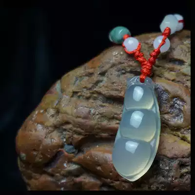 True chalcedony green bean ice seed pendant to ensure safety and longevity Lucky bean jade necklace pendant men's and women's certificate