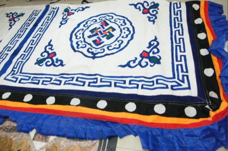 Customized Tibetan shade puff per square meter 300