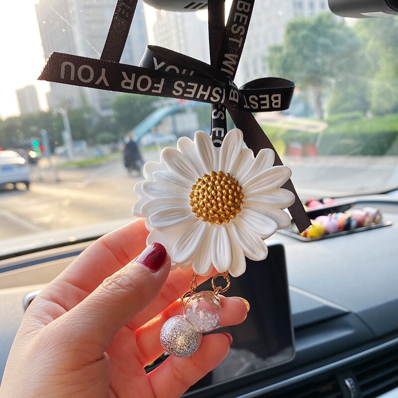 Small Daisy Car Hangings Garnish With Wind Mesh Red Vehicular Fragrant Lavender Perfuming Stone Pendants Interior Rear Mirror Decorative Items