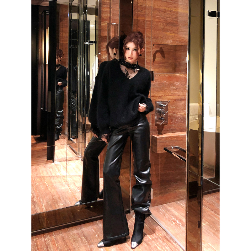 Li Wanjun's High-End, Slimming, Floor-Length Trousers for Women, Suitable for All Seasons, Made of Heavy Silver Fox Velvet, Ultra-Soft Protein Leather, Slimming Leather Pants