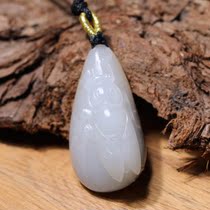 Natural Xinjiang and Tian jade seeds are expected to be amazing to know full leather autumn pear leather fat powder oily necklace pendant