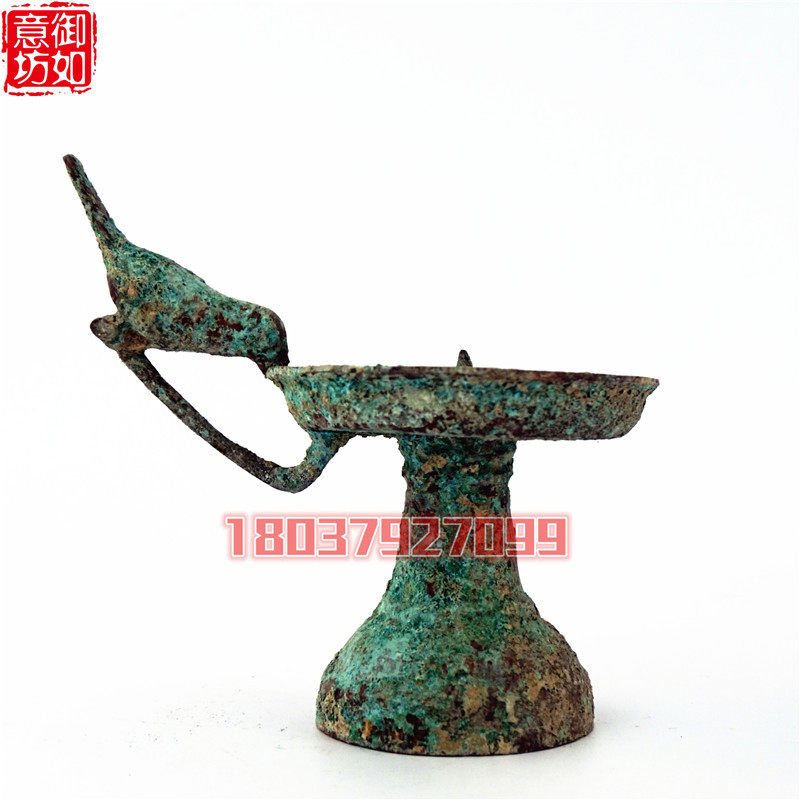 Chinese bronzes Han Dynasty Bird rank lamp ancient film and TV lamps pure copper candleholder Bogu frame bronze pendulum decorated with ancient play collection