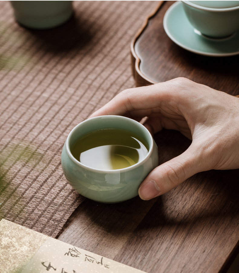 Jingdezhen ceramic kung fu tea tea cup single CPU master cup longquan celadon single small tea cup