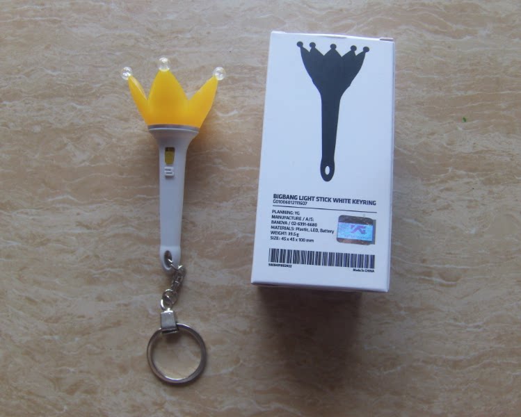 BIGBANG G-DRAGON Light Stick Keyring Glow LED Crown Hand Lamp
