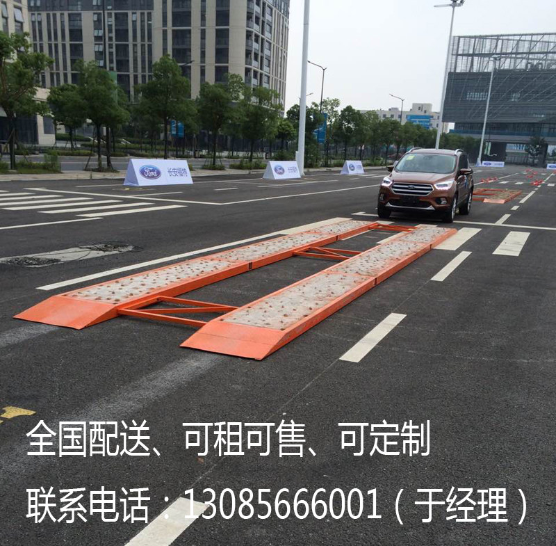 Car test drive event props test performance off-road equipment equipment gravel road production car SUV off-road vehicle