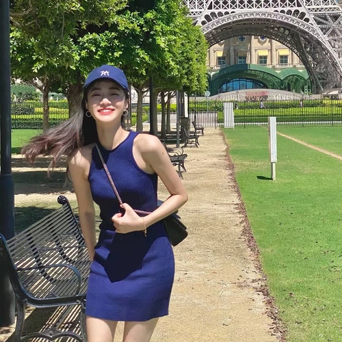 Пляжное платье, летнее трикотажное платье, юбка, изысканный стиль, с акцентом на бедрах, эффект подтяжки