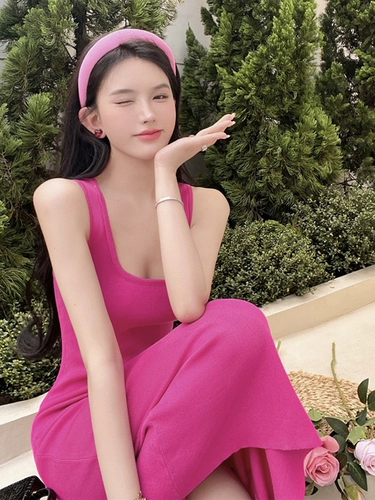 Нежное розовое элегантное элитное трикотажное платье, подарок на день рождения, эффект подтяжки