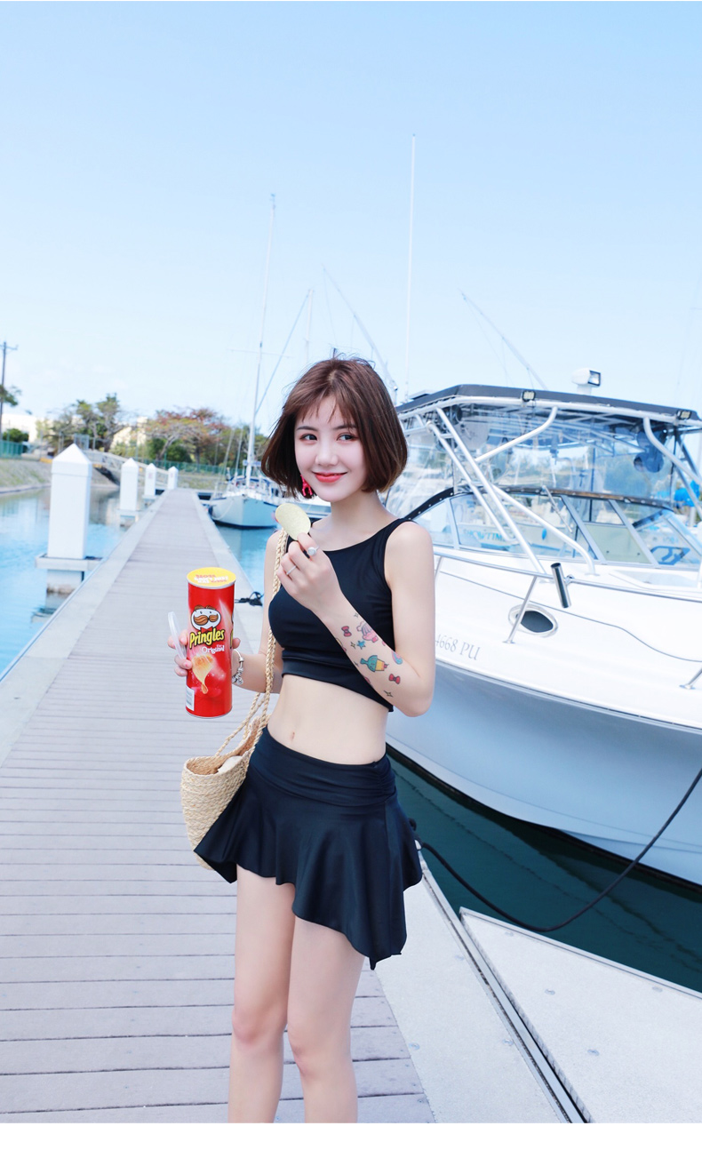Áo tắm nữ xẻ hai mảnh váy đen bảo thủ thon gọn bụng nhỏ ngực nhỏ tụ tập áo tắm suối nước nóng Hàn Quốc - Bộ đồ bơi hai mảnh bikini 2 manh
