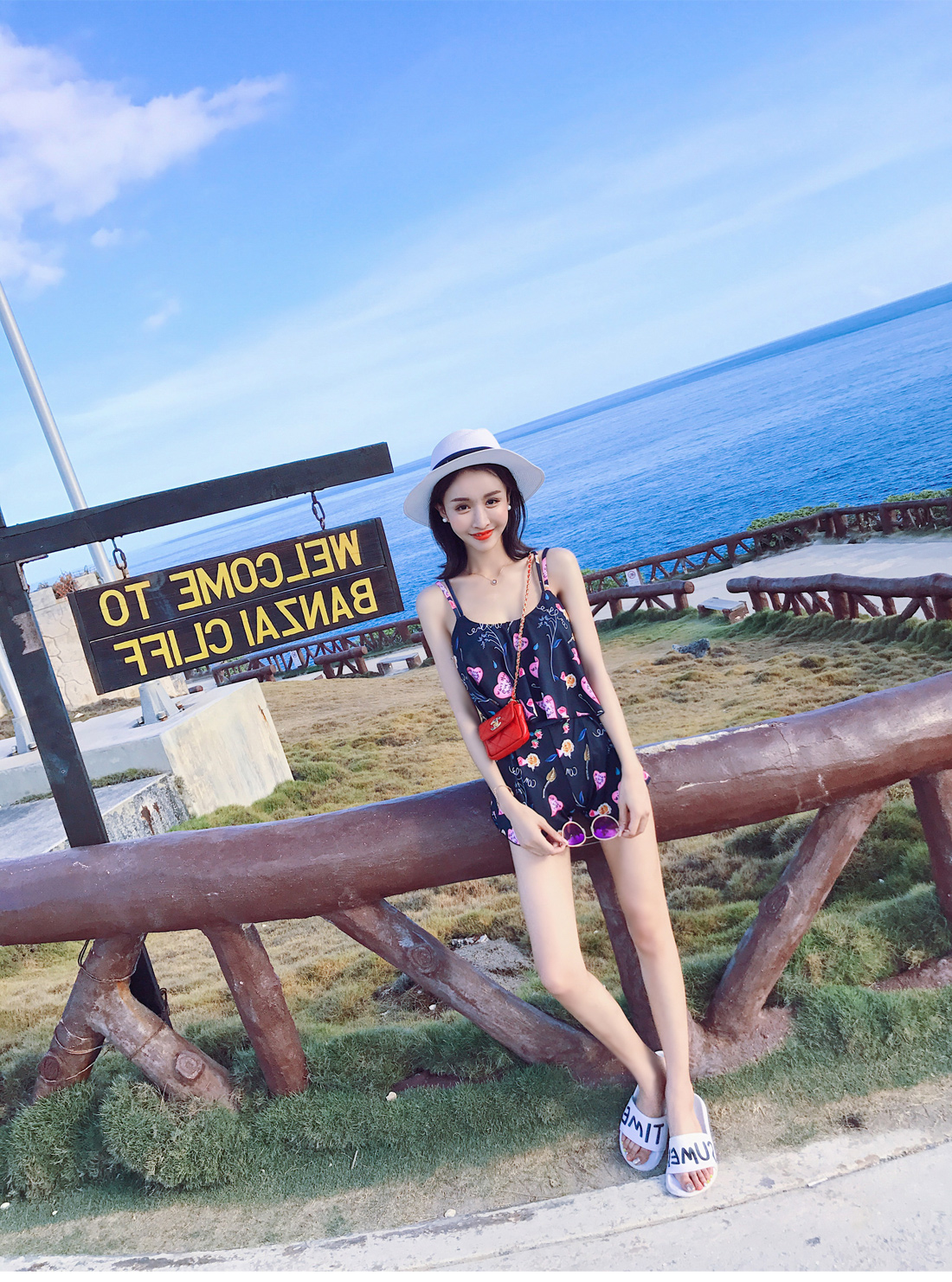 Chia áo tắm nữ Hàn Quốc ulzzang bảo thủ mỏng che bụng nhỏ ngực tụ tập sinh viên Hàn Quốc tắm nước nóng mùa xuân - Bộ đồ bơi hai mảnh đồ bơi 2 mảnh cổ yếm	