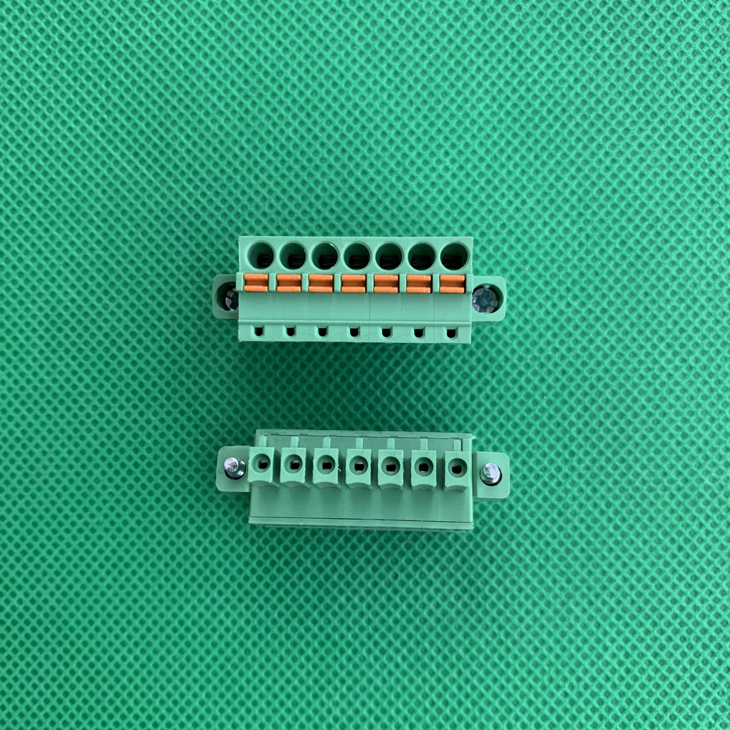 Taiwan ENNITEK ANYTEK HW 3 81 7P GN with ear spacing 3 81 terminal block