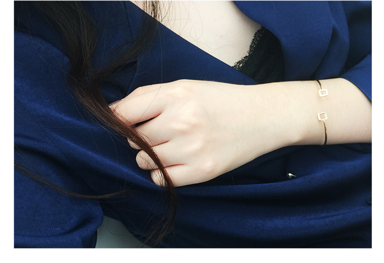 Hàn quốc phiên bản của gió đơn giản tam giác rỗng hình dạng hình học mở vòng tay vòng tay vòng tay nữ tính khí đơn giản đồ trang sức cá nhân